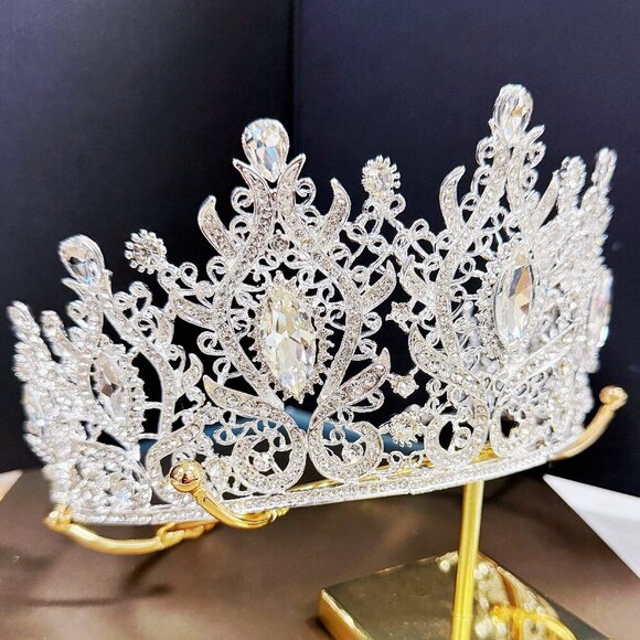 Princess Tiara, Silver Wedding Tiara, Pageant Crown, Crystal Bridal Hairpiece main image 7